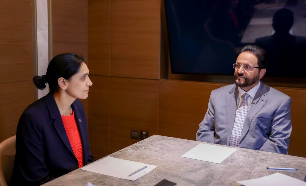 العرادة يناقش مع السفيرة البريطانية مستجدات الوضع الوطني